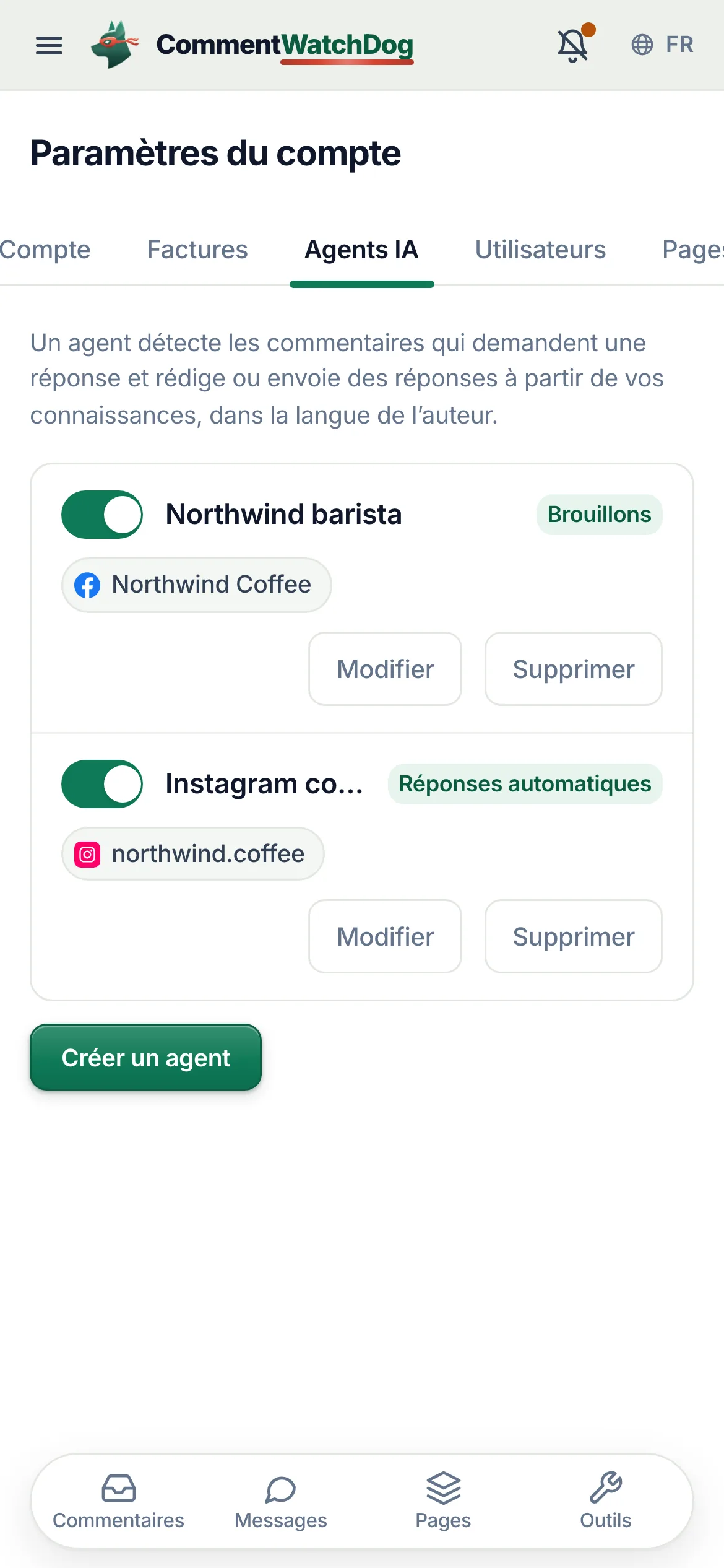 La liste des agents sur un téléphone.