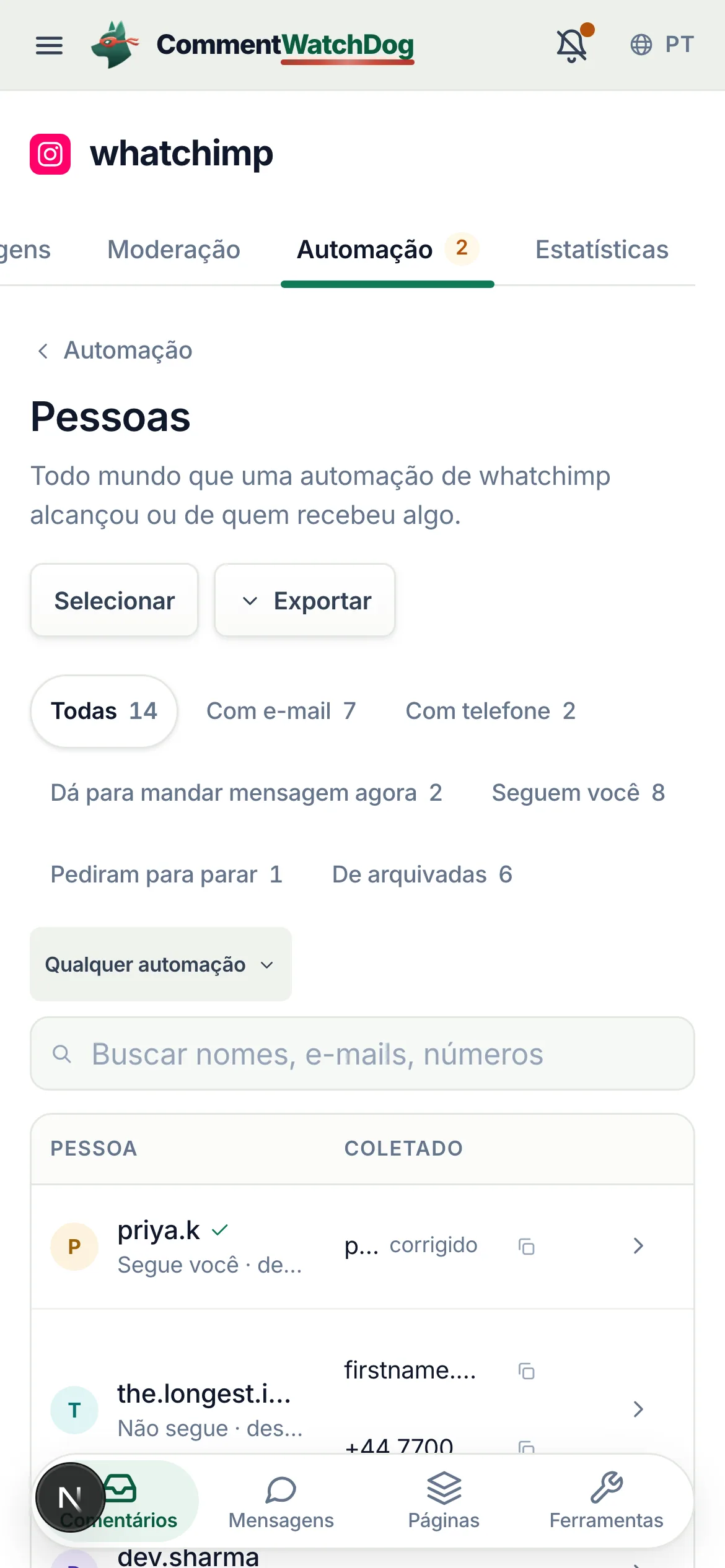 Pessoas no celular.