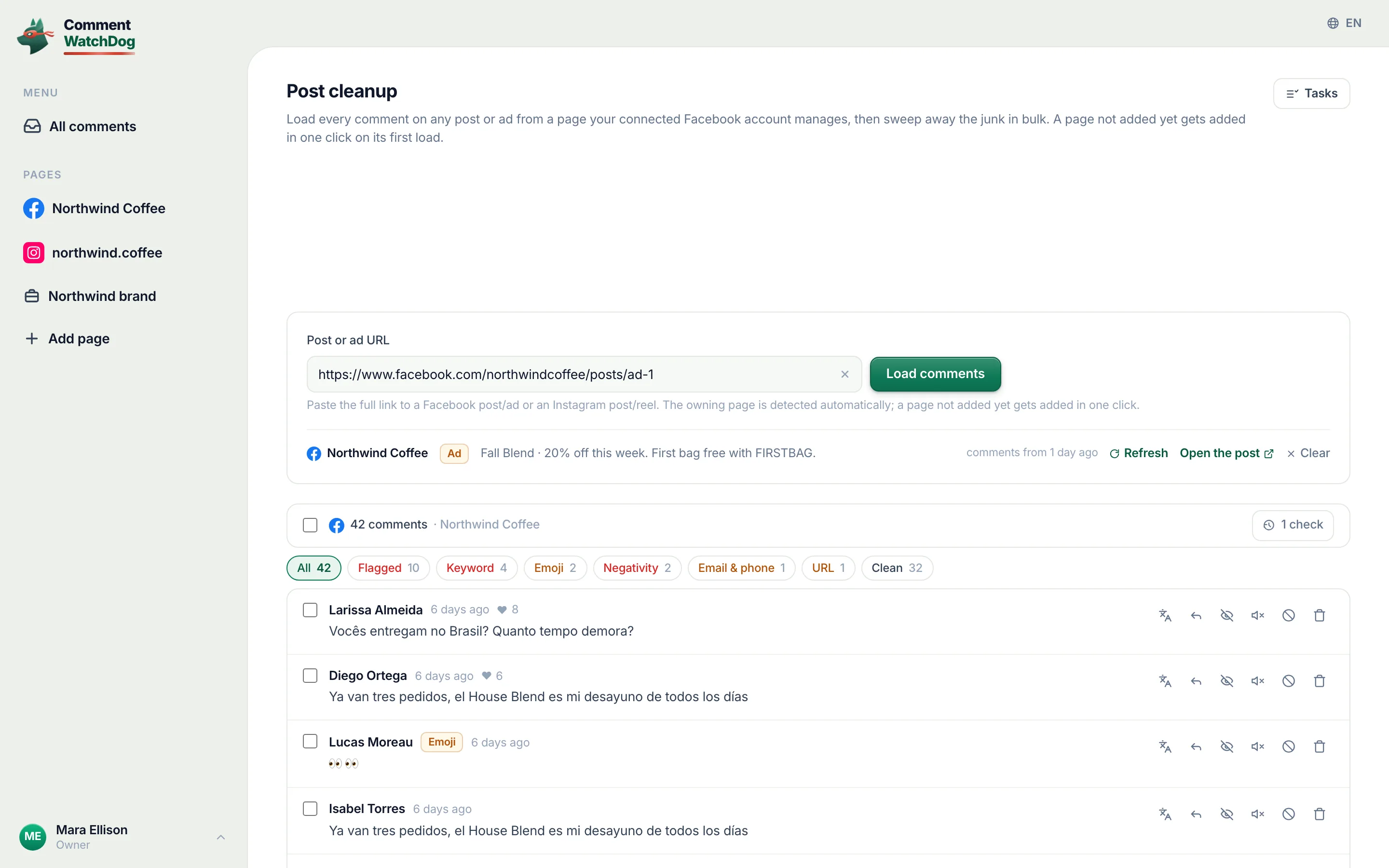 Post cleanup with a post loaded: filters, a bulk selection and the banner counting the comments deleted.