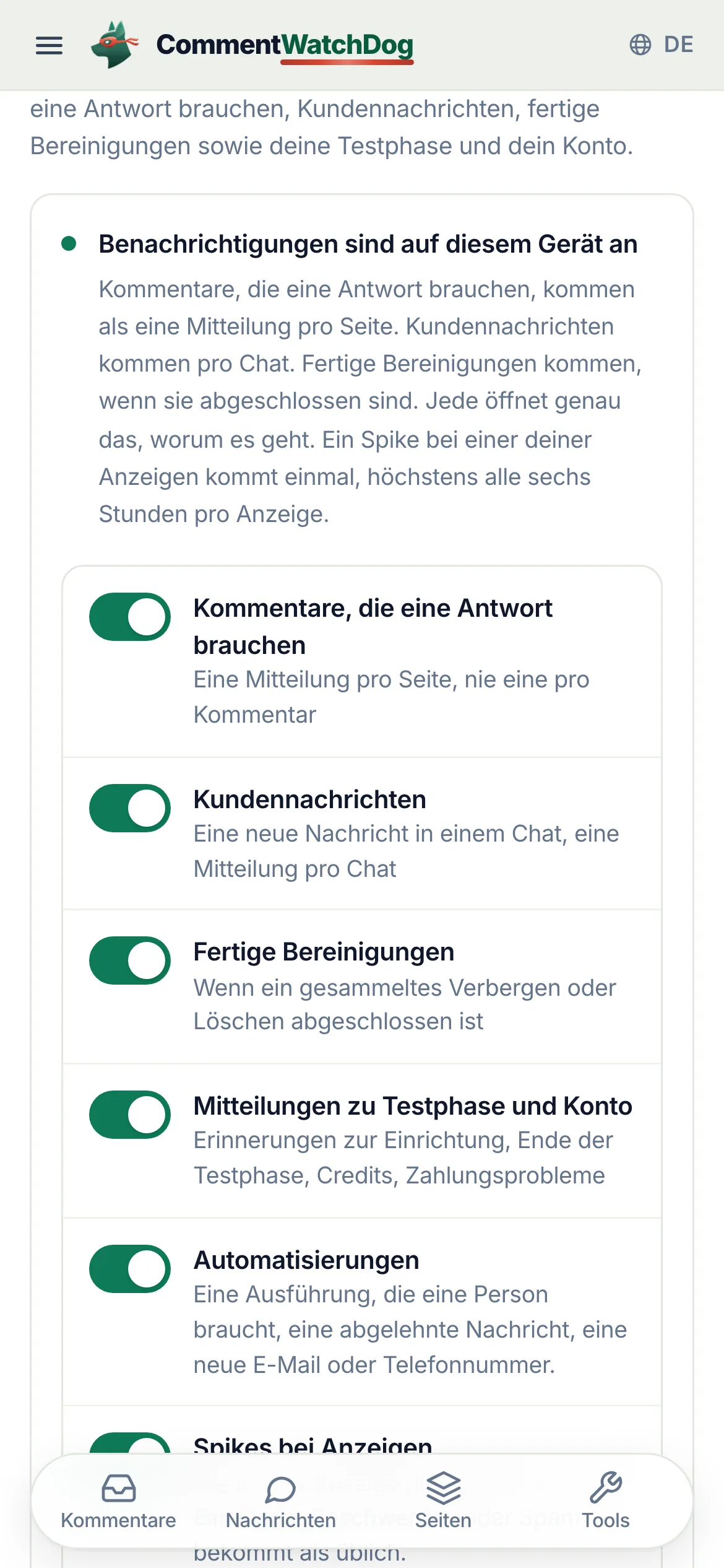 Der Tab „Gerät“ der Benachrichtigungen auf dem Handy: „Benachrichtigungen sind auf diesem Gerät an“, dann sechs Schalter, alle an: Kommentare, die eine Antwort brauchen, Kundennachrichten, Fertige Bereinigungen, Mitteilungen zu Testphase und Konto, Automatisierungen, Spikes bei Anzeigen.