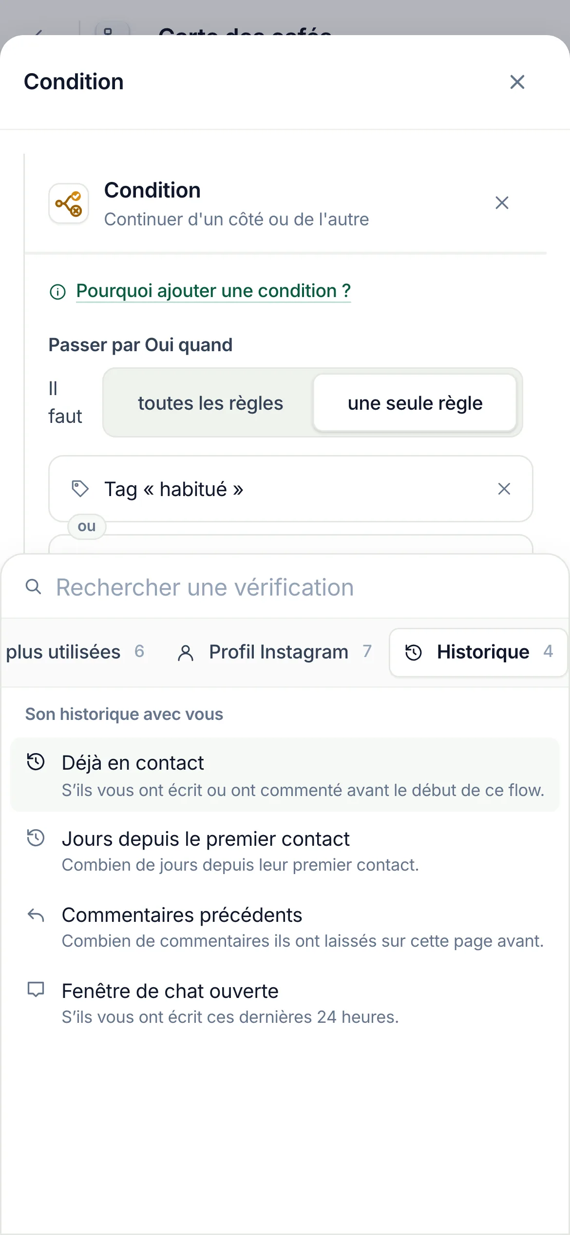 Sur un téléphone&nbsp;: Historique choisi dans la rangée des groupes, ses vérifications dessous.