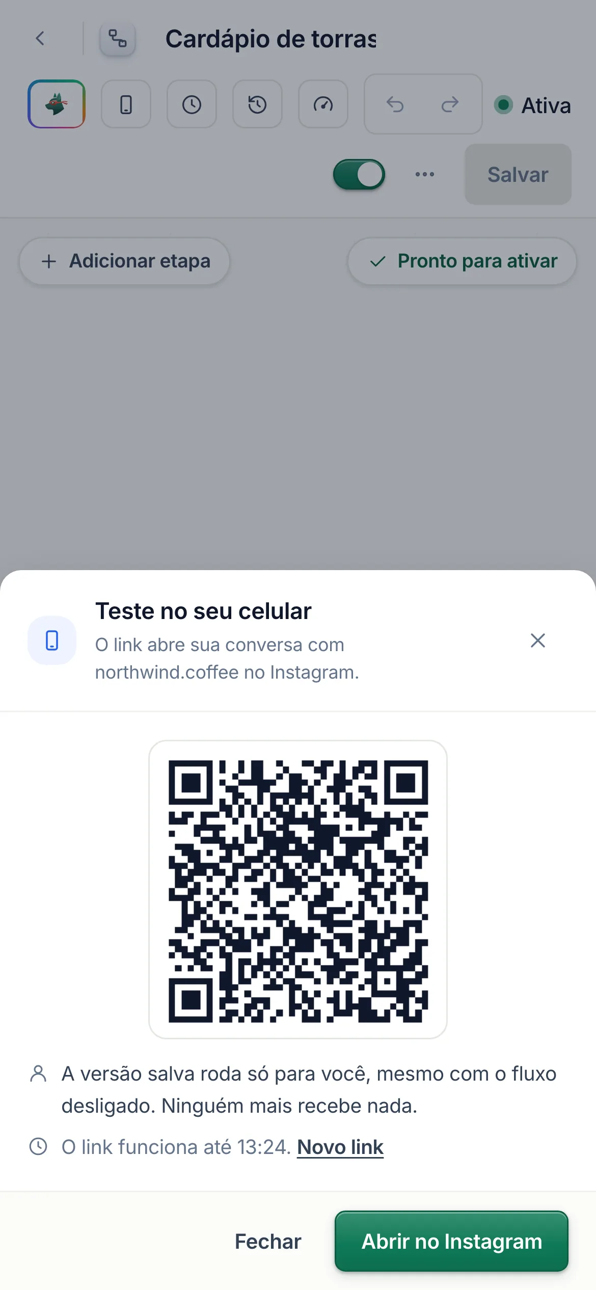 Abrir no Instagram, no celular.