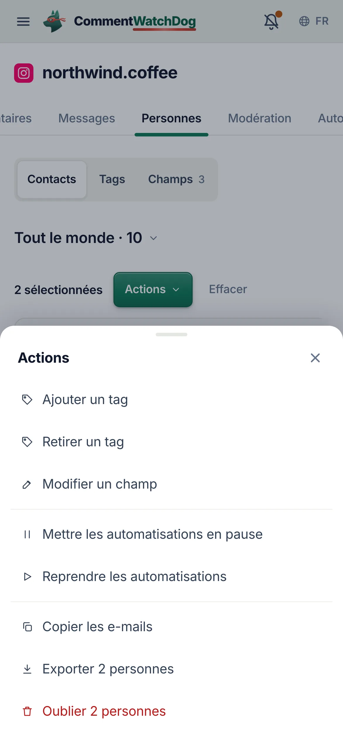 Sur un téléphone, Actions ouvre la même liste dans un volet.