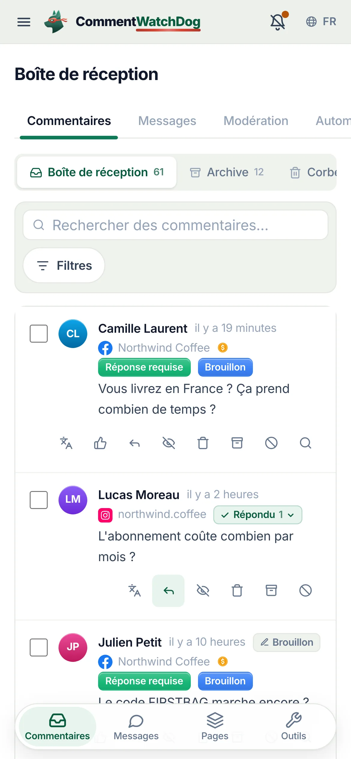 La boîte de réception sur téléphone filtrée pour les commentaires avec Réponse requise.