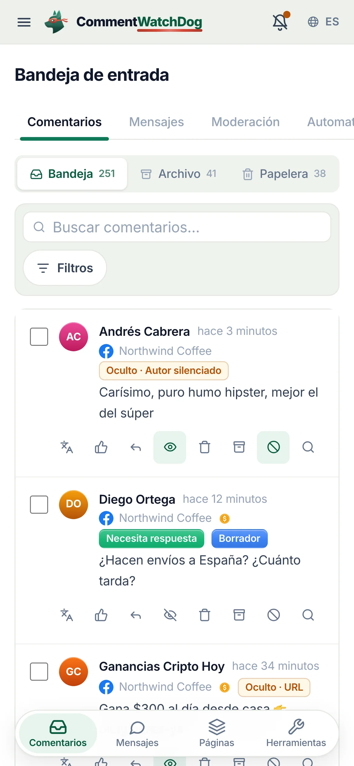 La bandeja: comentarios de una página de Facebook y una cuenta de Instagram en una sola lista, cada uno etiquetado con su página, si llegó a través de un anuncio, qué hicieron las reglas y si necesita respuesta.