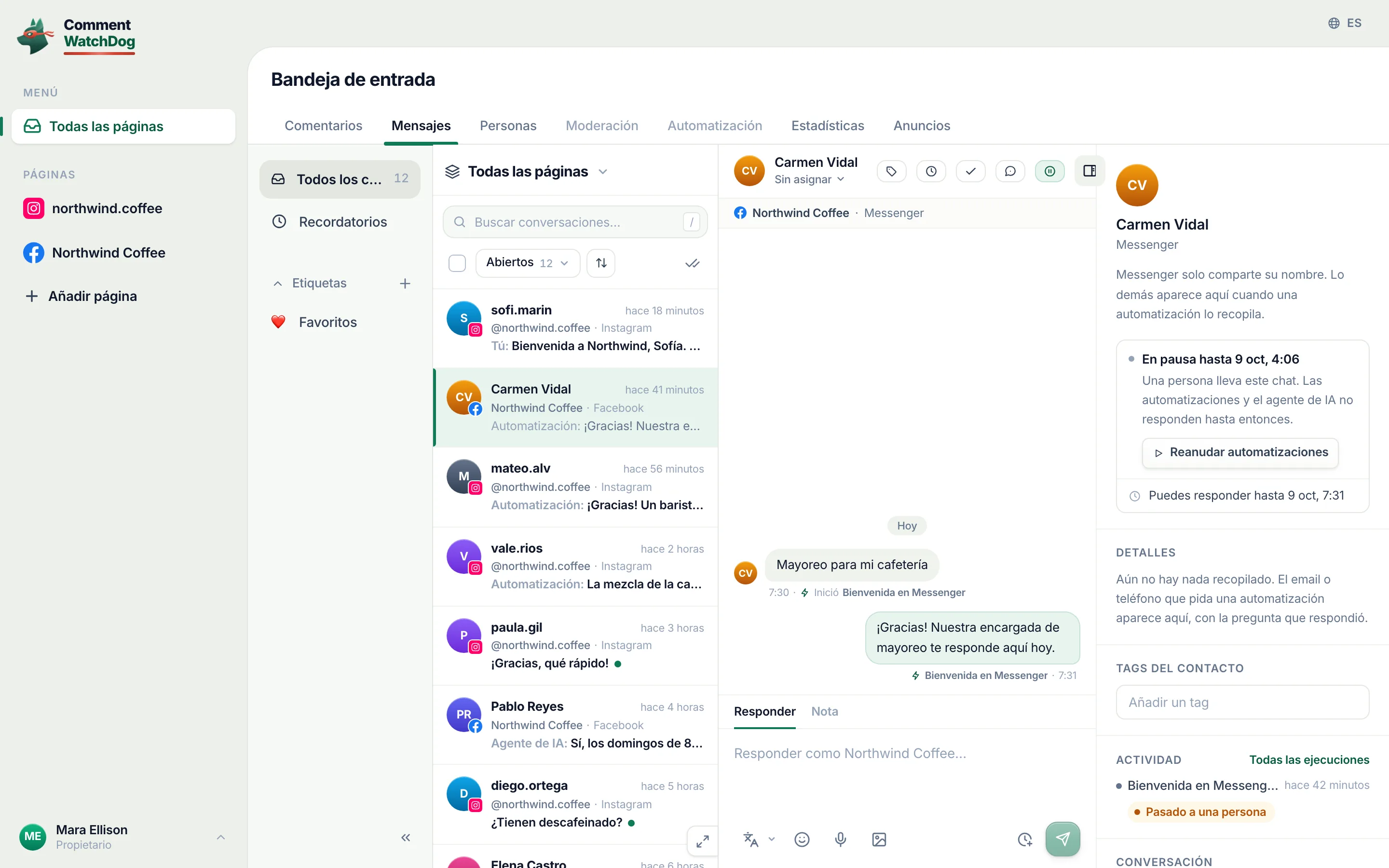 El panel de contacto de un chat de Messenger con Omar Reyes que tomó una persona: En pausa hasta el 9 oct, 3:49 a. m., la línea Una persona lleva este chat. Las automatizaciones y el agente de IA no responden hasta entonces, un botón Reanudar automatizaciones y Puedes responder hasta el 9 oct, 7:14 a. m.